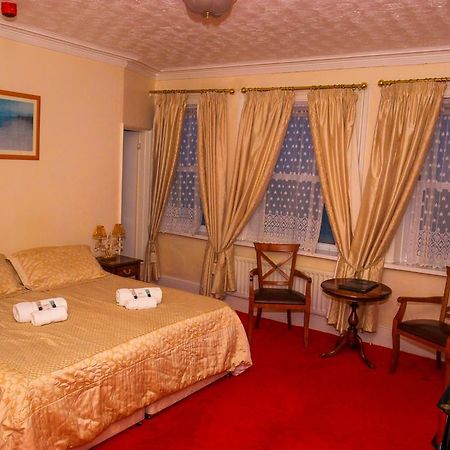 Albany Lions Hotel อีสต์บอร์น ภายนอก รูปภาพ