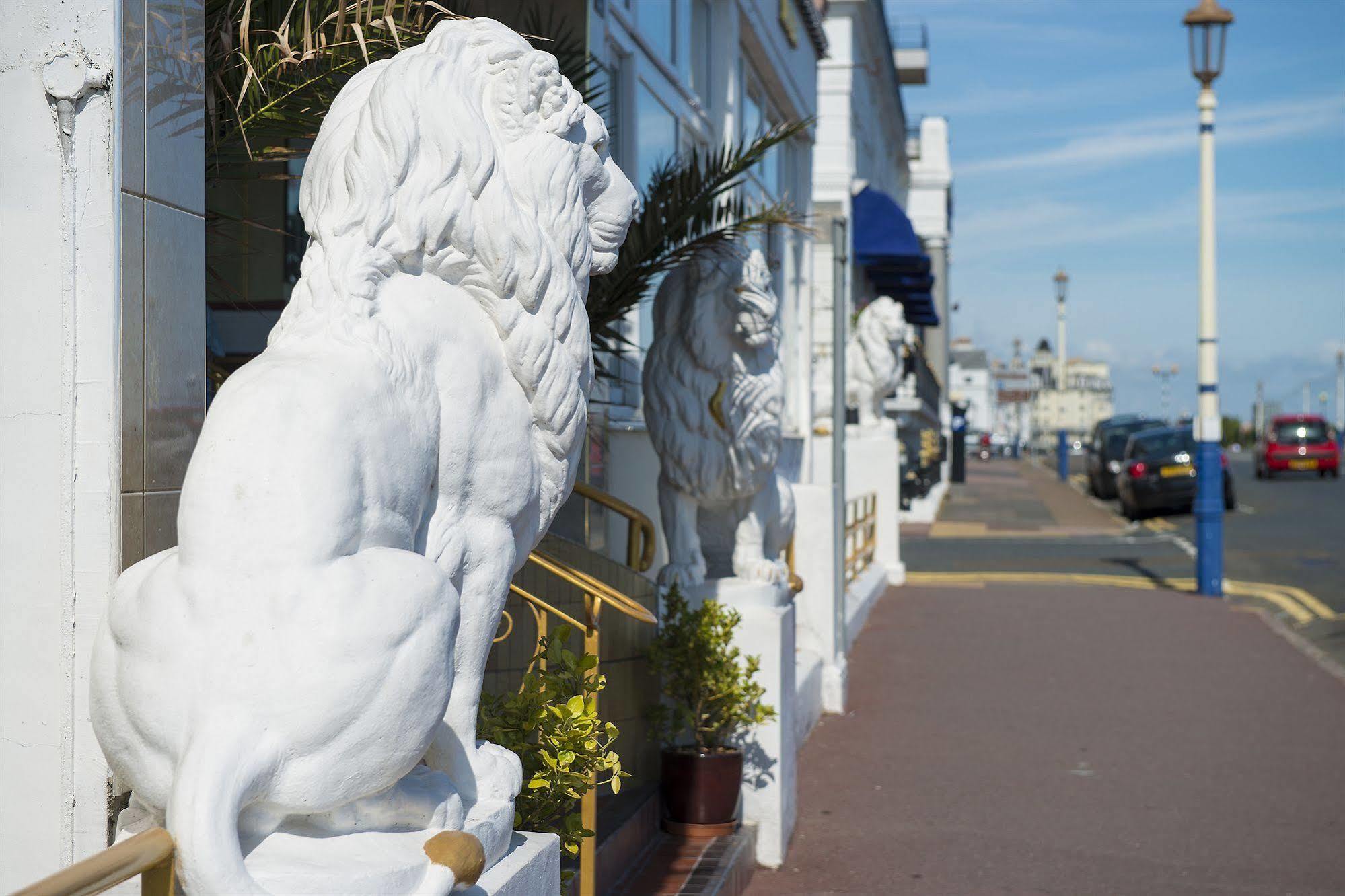 Albany Lions Hotel อีสต์บอร์น ภายนอก รูปภาพ